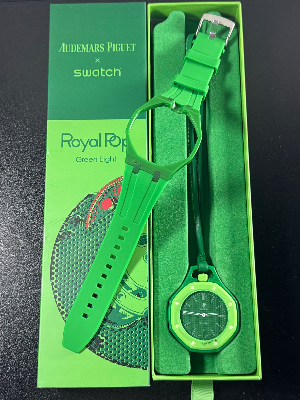 Green Eight