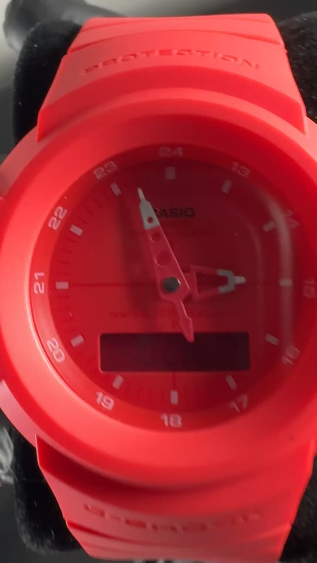 Red AW500BB